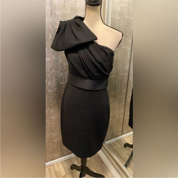 Marchesa Notte Elegant Black One-Shoulder bow detailed miniDress, US4 - Picture 2 of 12